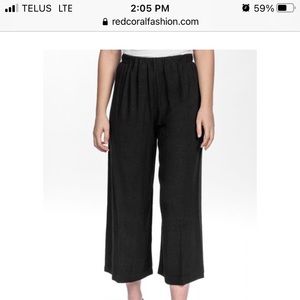 🔻NWT Side Tie Culotte Capri